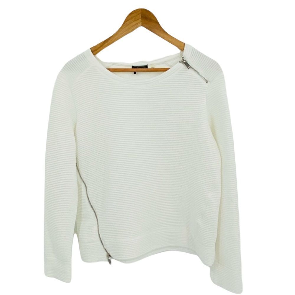 Dex white ribbed sweatshirt with zipper detail size medium